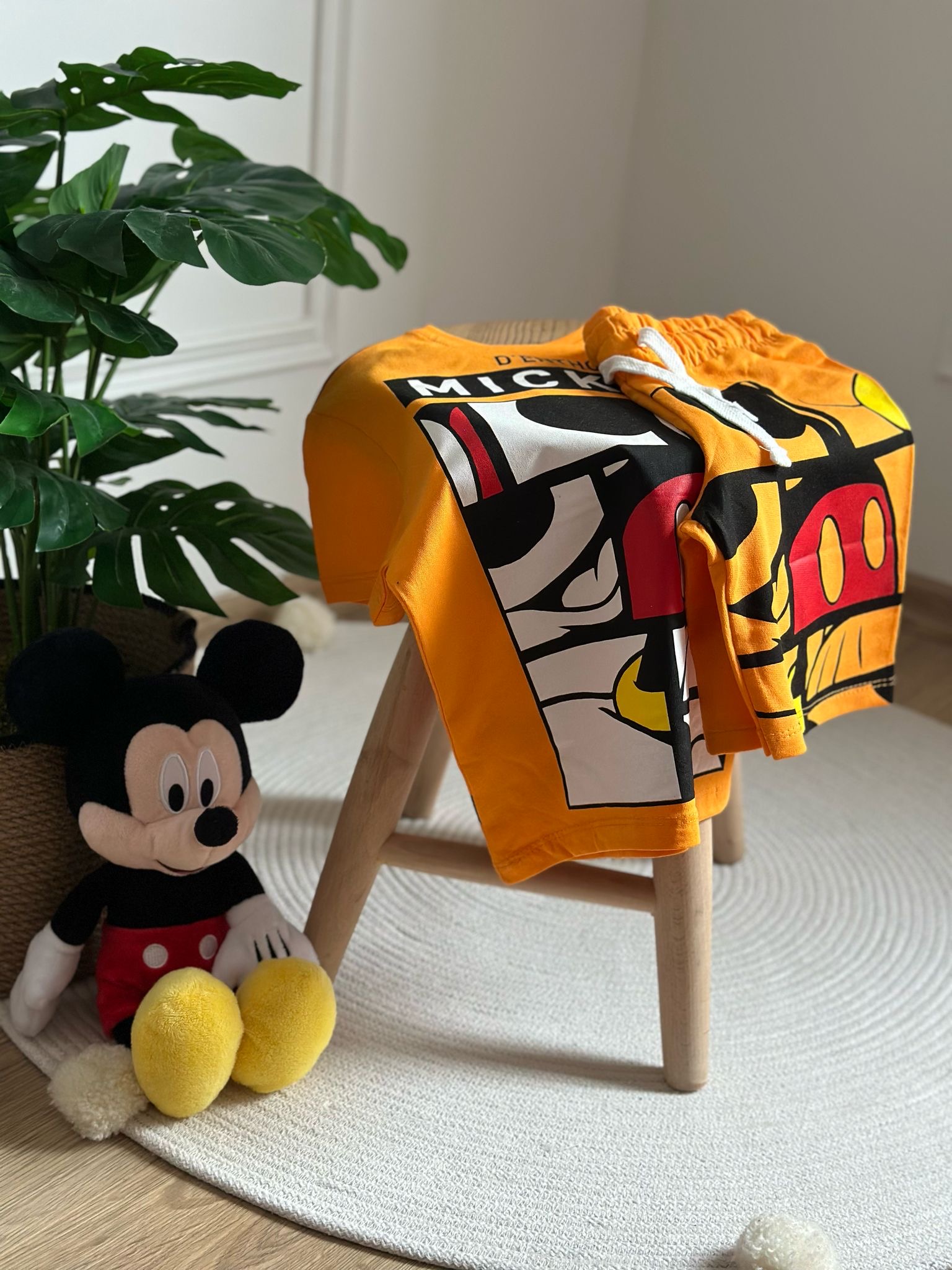 Mickey 90's Şortlu Takım