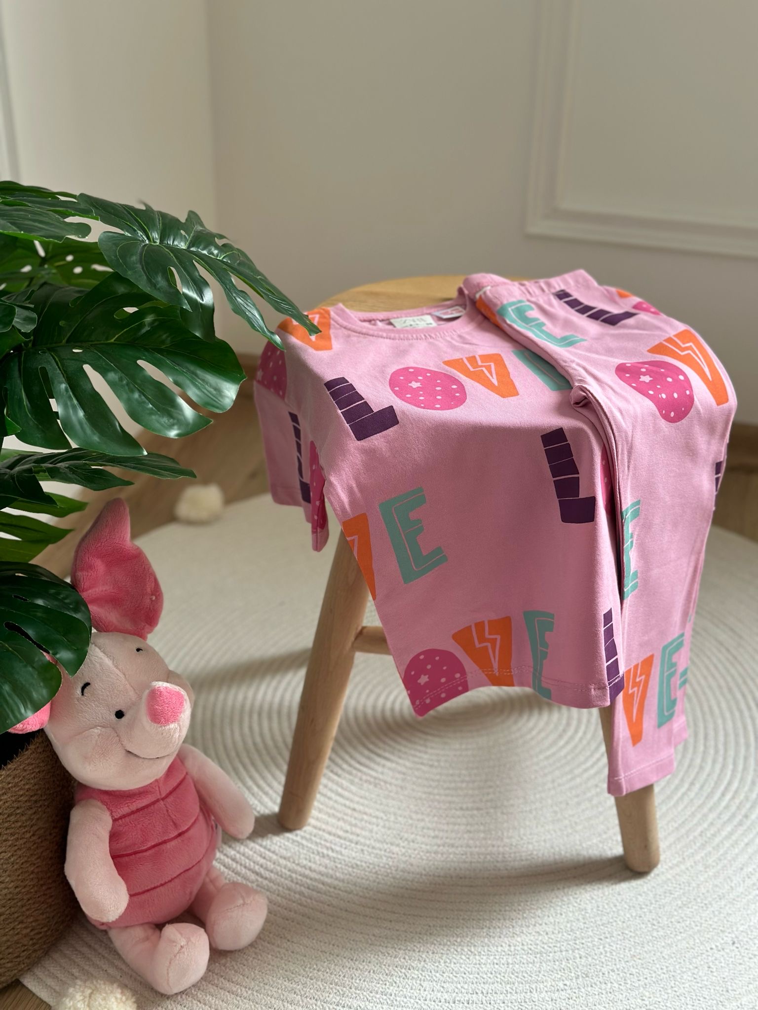 Pembe Love Baskılı Taytlı Takım