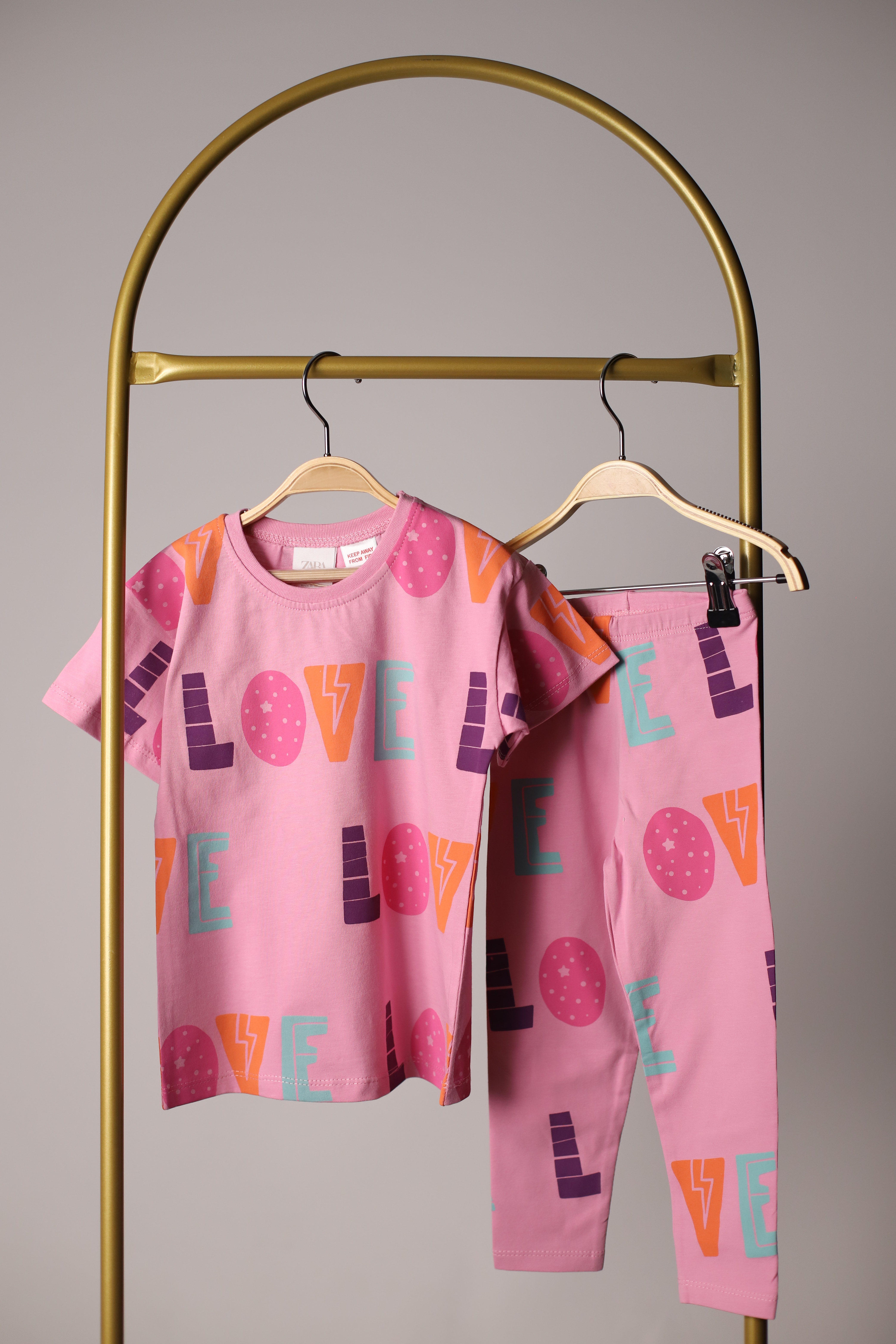 Pembe Love Baskılı Taytlı Takım