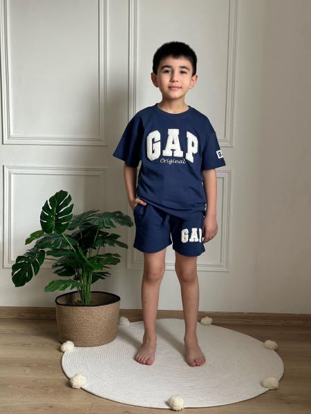 Lacivert Üzerine Beyaz Gap Punch İşlemeli Takım
