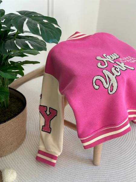 Pembe New York Kolej Montu