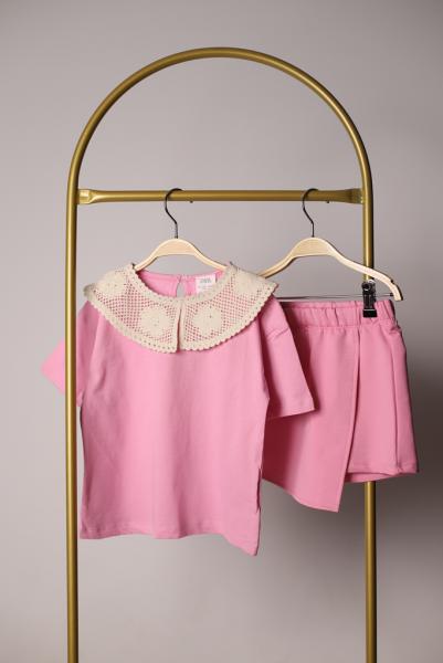 Pembe Dantel Yaka Detaylı Şortlu Takım