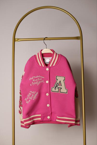 Pembe New York Kolej Montu